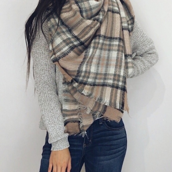 🆕 Juneau - Beige Plaid Blanket Scarf - Picture 2 of 8